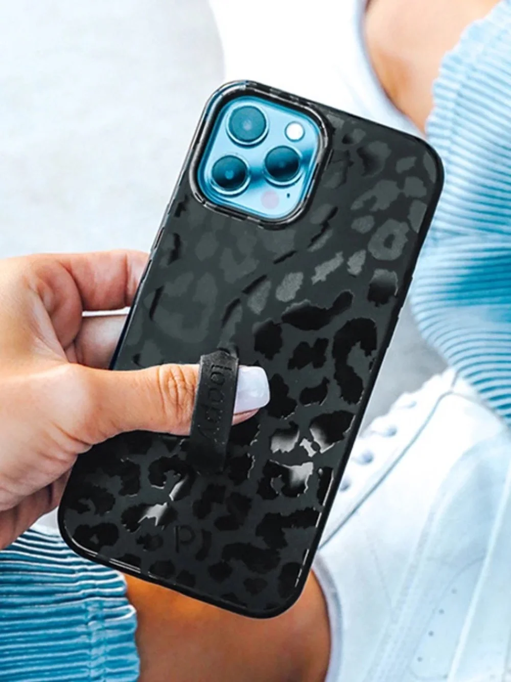 iPhone 11 Pro Max Loopy Case in Midnight Leopard